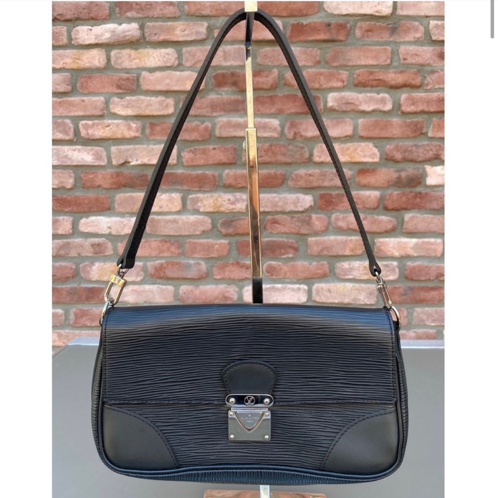 Authentic Louis Vuitton Black EPI Segur Pochette